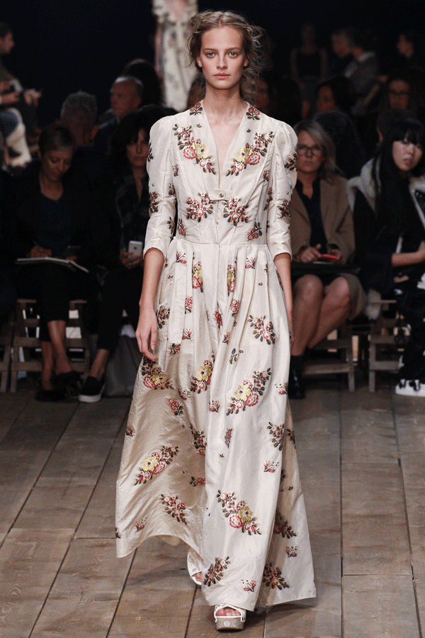 1-alexander-mcqueen-spring-2016-rtw