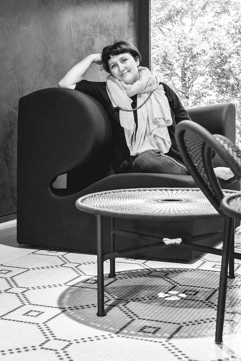 Sono tante le donne nel settore. Da sempre. Stanno al centro della scena come dietro le quinte, molto spesso in ruoli chiave. Hanno visioni e coraggioPatrizia Moroso, art director di Moroso. (Foto Gionata Xerra)