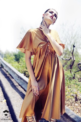 YELLOWDRESSDARIA copy